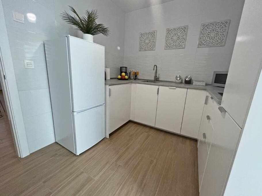 Xxii Apartamentos Morales&Arnal إِستيبونا المظهر الخارجي الصورة