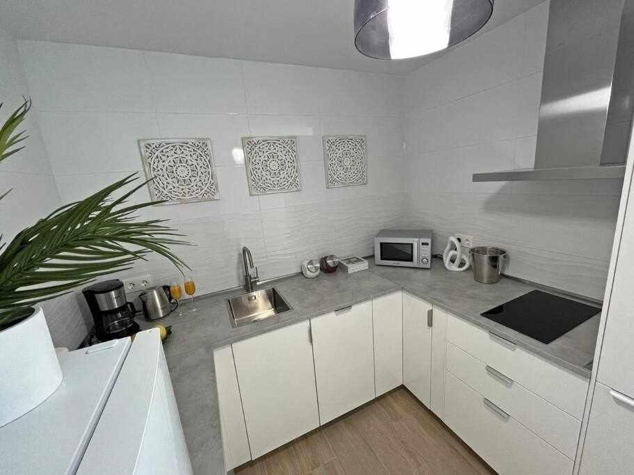 Xxii Apartamentos Morales&Arnal إِستيبونا المظهر الخارجي الصورة