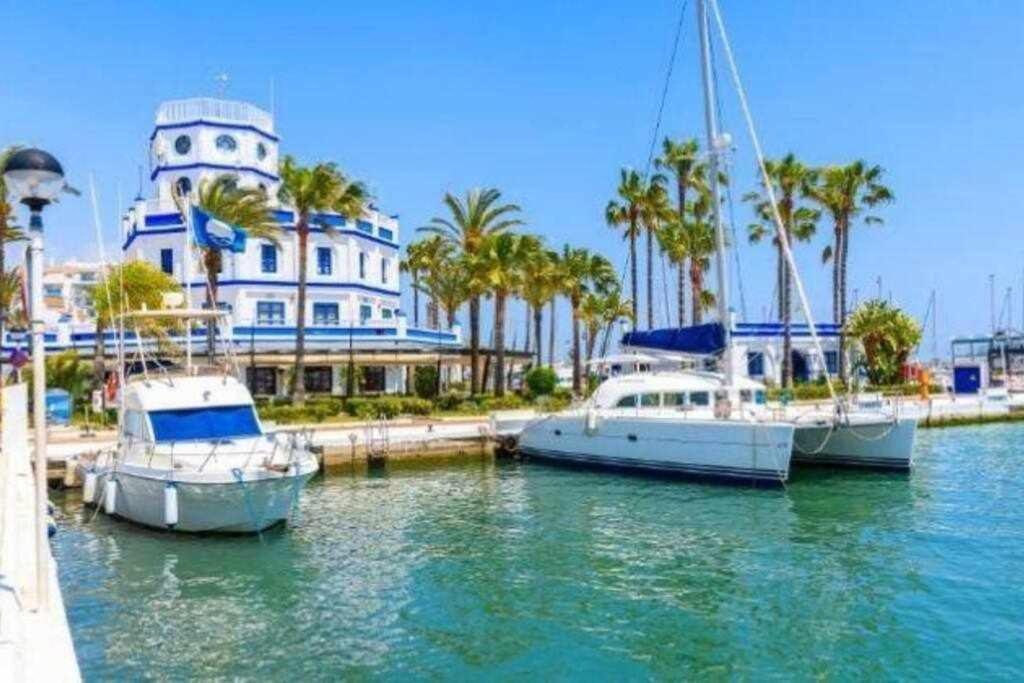 Xxii Apartamentos Morales&Arnal إِستيبونا المظهر الخارجي الصورة