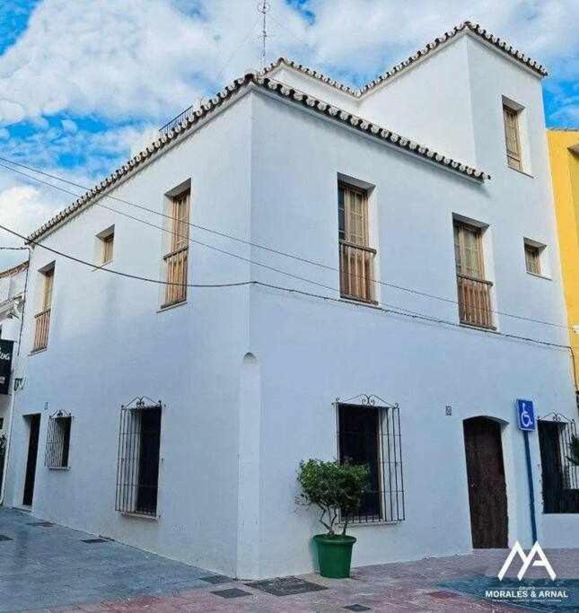 Xxii Apartamentos Morales&Arnal إِستيبونا المظهر الخارجي الصورة