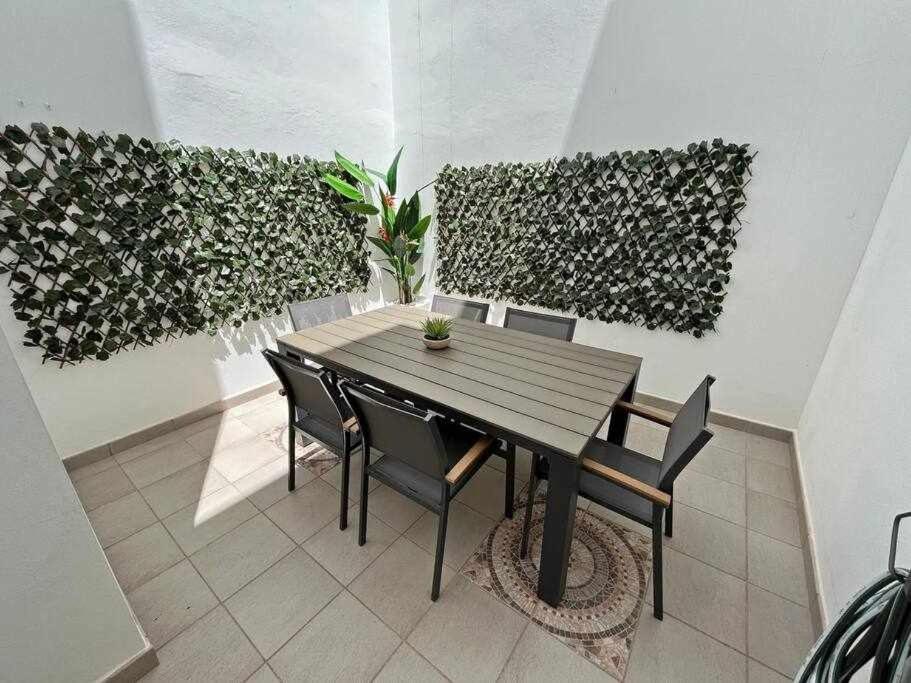 Xxii Apartamentos Morales&Arnal إِستيبونا المظهر الخارجي الصورة