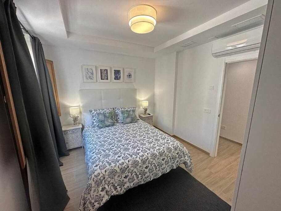 Xxii Apartamentos Morales&Arnal إِستيبونا المظهر الخارجي الصورة