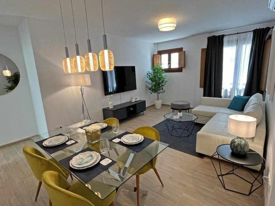 Xxii Apartamentos Morales&Arnal إِستيبونا المظهر الخارجي الصورة