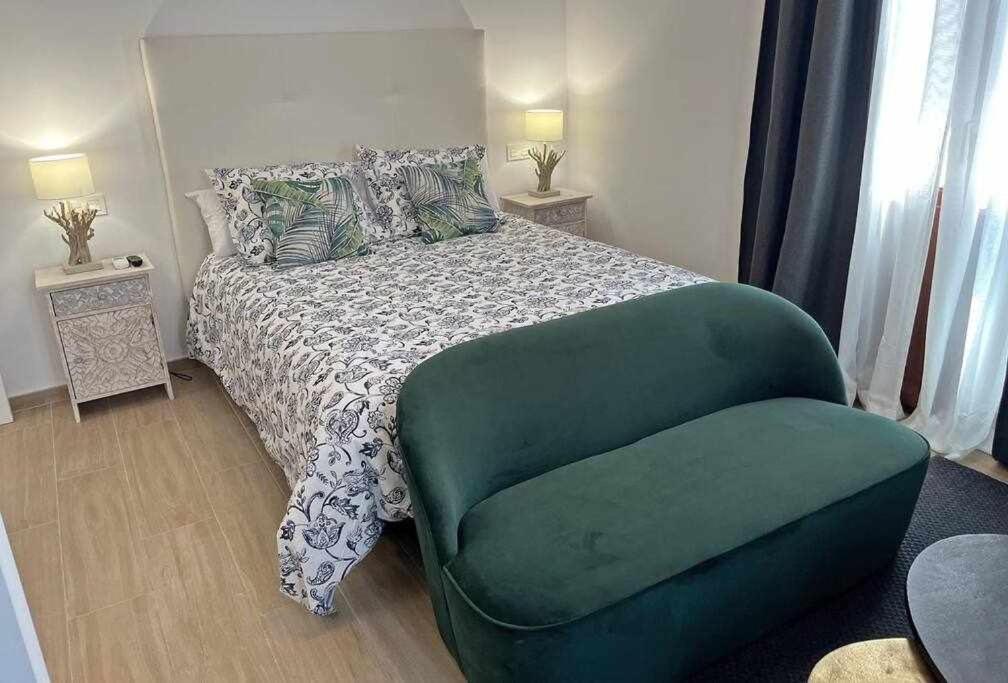 Xxii Apartamentos Morales&Arnal إِستيبونا المظهر الخارجي الصورة