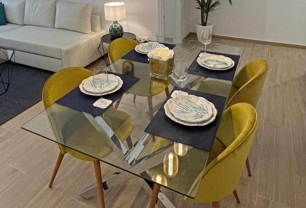 Xxii Apartamentos Morales&Arnal إِستيبونا المظهر الخارجي الصورة