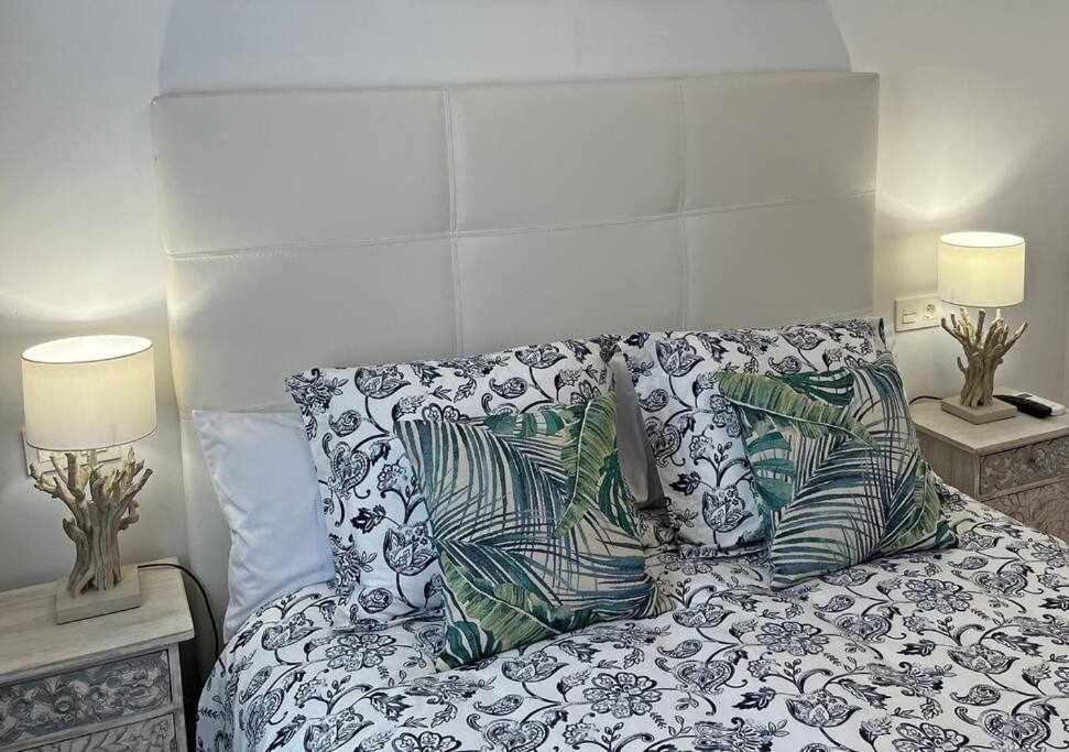 Xxii Apartamentos Morales&Arnal إِستيبونا المظهر الخارجي الصورة